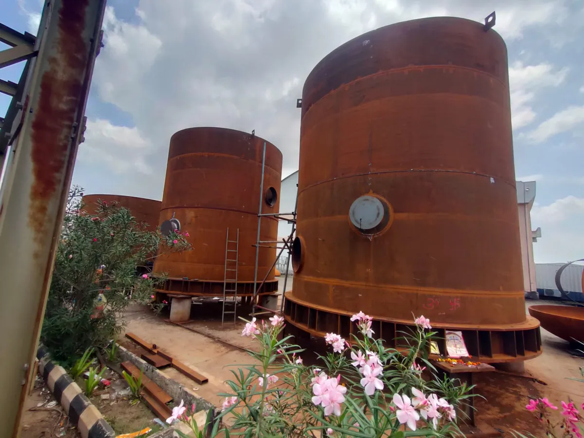 Pipeline & process-equipment fabrication project evidence
